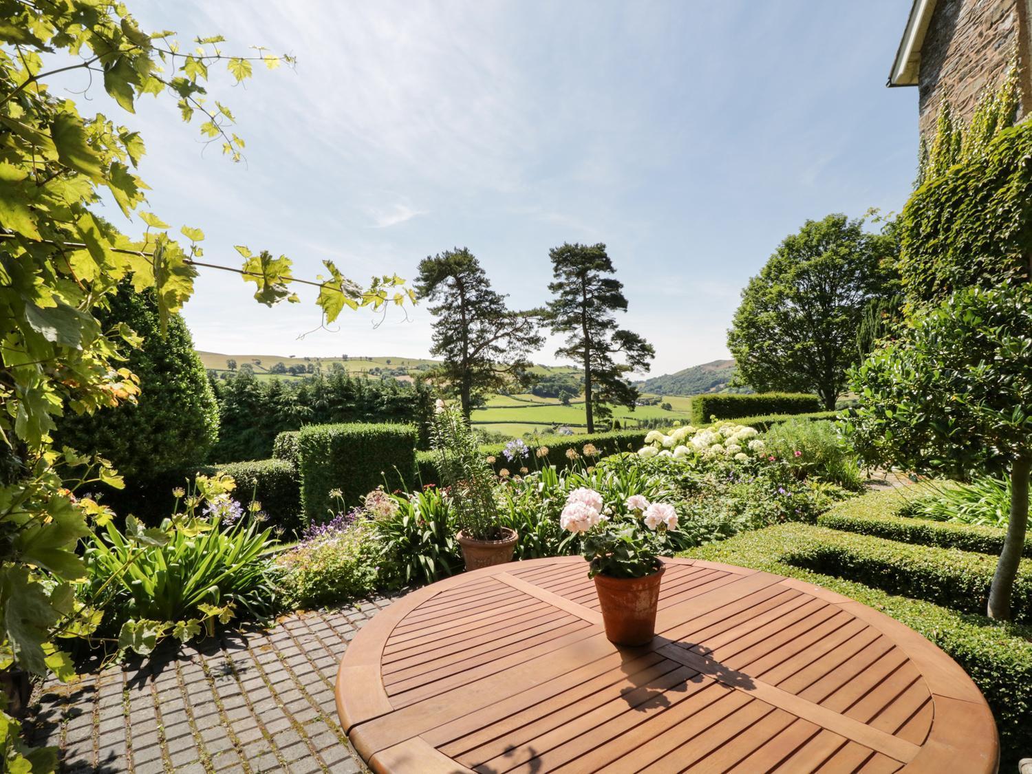 Aber Clwyd Manor Villa Derwen Екстериор снимка